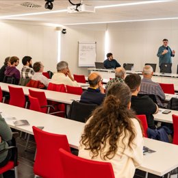 UP reivindica al sector apícola con un sello que identifica la miel producida en Catalunya