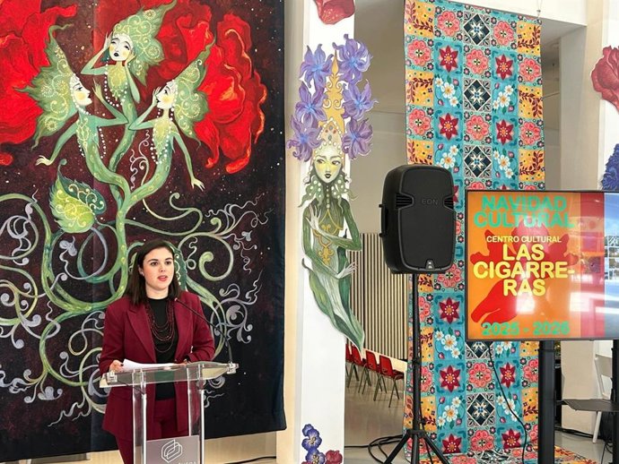La concejala de Cultura, Nayma Beldjilali, presenta la programación de Navidad Cultural