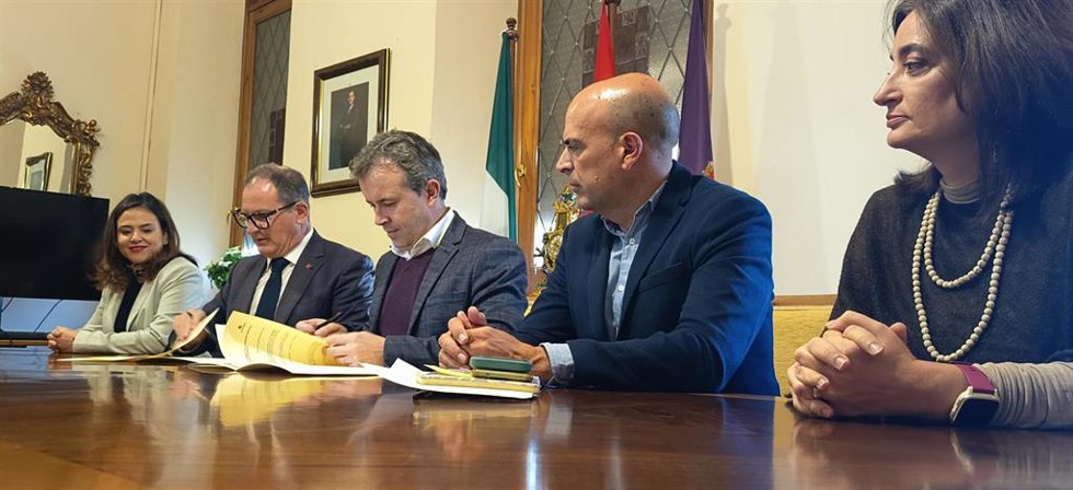 Firma del convenio.
