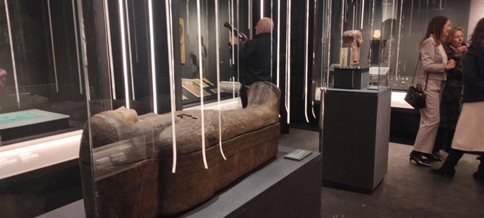 La exposición 'El despertar a la vida. Infancia y adolescencia en el Antiguo Egipto', que se puede visitar en Córdoba desde el 4 de diciembre hasta abril de 2026.