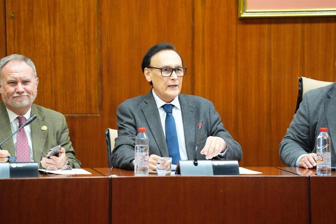 Consejero de Universidad, Investigación e Innovación, José Carlos Gómez Villamandos.