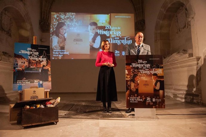 La diputada de Promoción Provincial, Magdalena Rodríguez, y el presidente de la Diputación, Miguel Ángel de Vicente, en la presentación del vídeo promocional de Navidad.