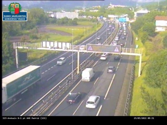 Archivo - Retenciones en la N-1 en Villabona (archivo)