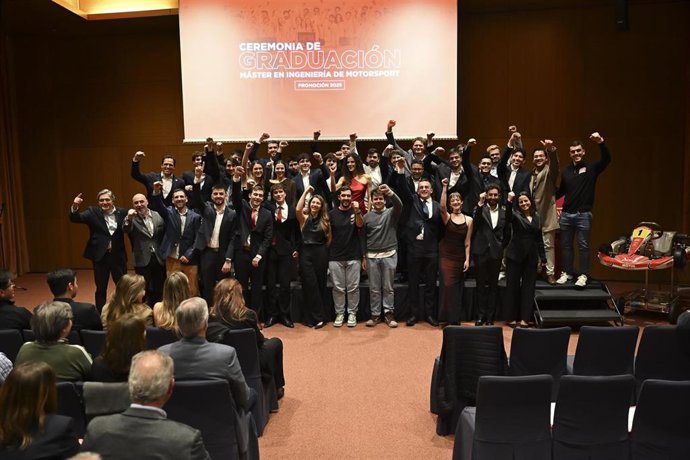 Los 34 titulados de la decimosexta edición del Máster de Ingeniería en Motorsport de Monlau Motul