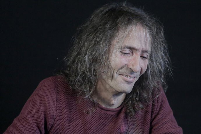 Archivo - Robe Iniesta en la rueda de prensa de despedida de Extremoduro