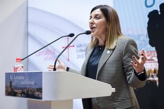 Archivo - La presidenta de Cantabria, María José Sáenz de Buruaga, en foto de archivo