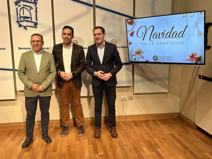 Los diputados provinciales Alfonso Romo y Moisés Santana, junto al presidente de la Diputación provincial de Valladolid, Conrado Íscar.