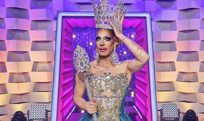 Satín Greco, ganadora de 'Drag Race', un programa "necesario": "Aún hay mentes analfabetas que no se dejan enseñar"