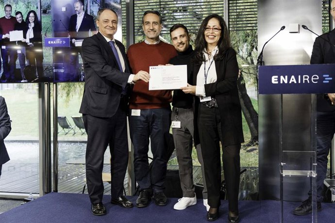 Enaire premia un proyecto de IA para gestionar tráfico aéreo en meteorología adversa