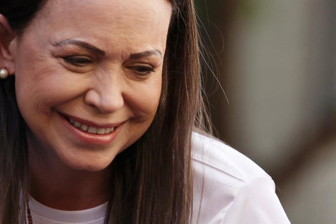 Archivo - FILED - 09 de janeiro de 2025, Venezuela, Caracas: A líder da oposição venezuelana Maria Corina Machado lidera uma manifestação contra a reinauguração do presidente autoritário Maduro nesta sexta-feira. Machado é a vencedora do Prêmio Nobel da P