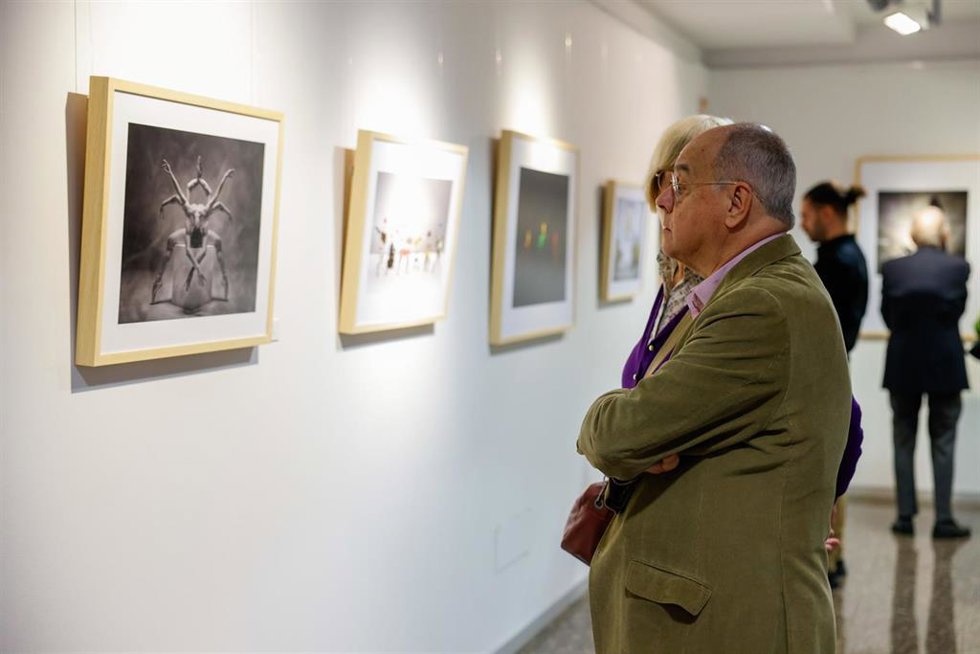 Inauguración del 101 Salón Internacional de Fotografía organizada por Fundación Ibercaja y la RSFZ.