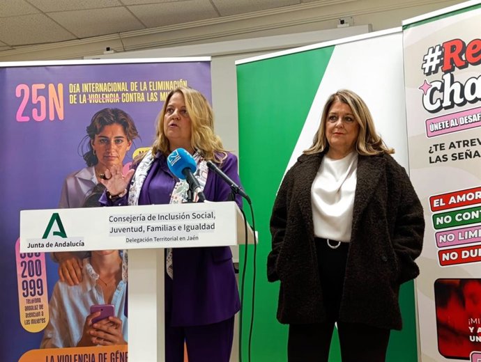 Ángela Hidalgo y Ángeles Isac informan sobre la amplicación de la ayuda.