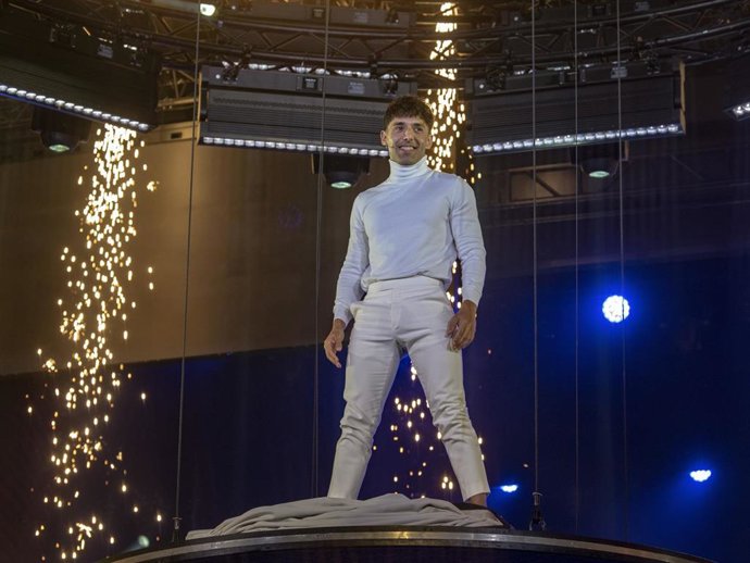 El Mago Pop durante la rueda de prensa celebrada en el Teatre Victòria, a 10 de diciembre de 2025, en Barcelona (España).