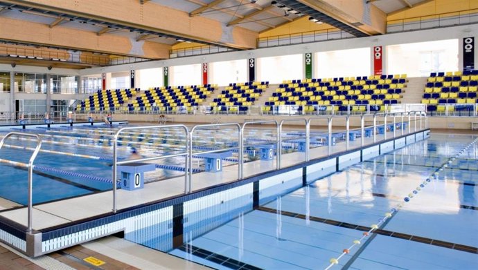 Archivo - Piscinas interiores de Son Hugo.