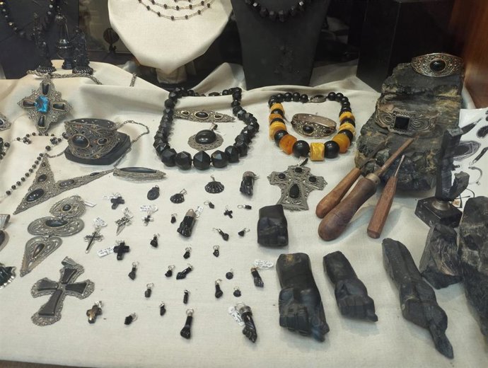 Archivo - Azabache, joyas tradicionales, cigua, figa, amuleto.