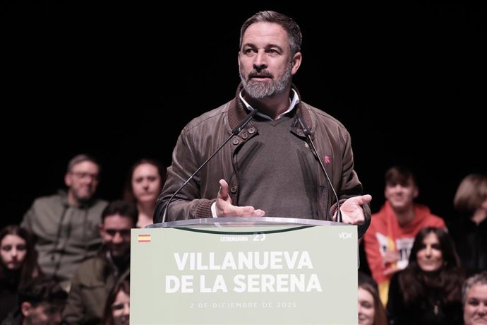 El presidente de VOX, Santiago Abascal, interviene durante la clausura de un acto público del partido