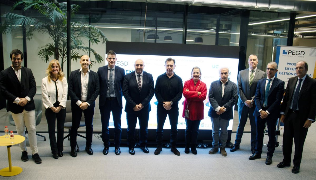 La UC y SODERCAN crean una nueva microcredencial en comercio exterior para directivos