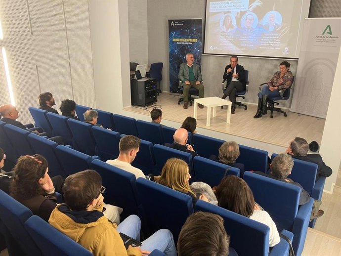 La Consejería de Universidad, Investigación e Innovación, a través de Andalucía Emprende, ha organizado la jornada 'Innovación frente a la sequía en Andalucía' con el objetivo de visibilizar los retos y las oportunidades que se presentan ante la sequía.