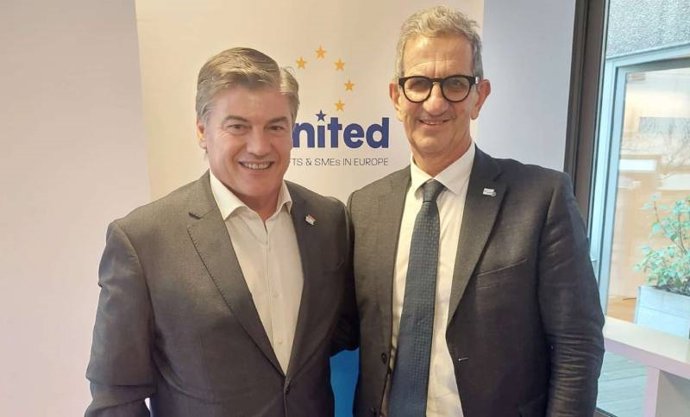 El presidente de Pimec, Antoni Cañete, reelegido vicepresidente de la patronal europea de pymes SME United, junto a su nuevo presidente, Davide Galli