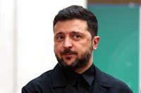 Zelenski dice que Ucrania y EEUU hablarán hoy sobre la reconstrucción del país tras la invasión de Rusia