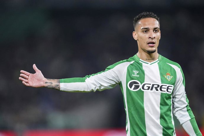 Antony Dos Santos of Real Betis looks on during the Spanish league, LaLiga EA Sports, football match played between Real Betis and FC Barcelona at La Cartuja stadium on December 6, 2025, in Sevilla, Spain.