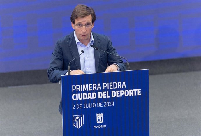 Archivo - El alcalde de Madrid, José Luis Martínez-Almeida, interviene durante el acto de la colocación de la primera piedra de la Ciudad del Deporte, en el Estadio Cívitas Metropolitano, a 2 de julio de 2024, en Madrid (España).