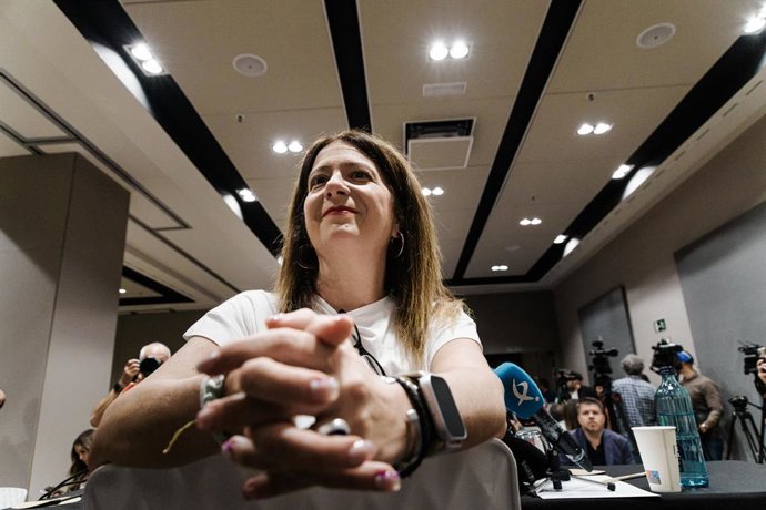 Archivo - La exmilitante socialista Leire Díez durante una rueda de prensa, en el Hotel Novotel, a 4 de junio de 2025, en Madrid  (España). Leire Díaz que aparece en diversos audios haciendo gestiones contra mandos de la Unidad Central Operativa (UCO) de 