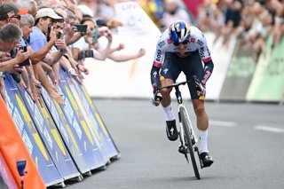 Archivo - El ciclista alemán Florian Lipowitz durante una carrera