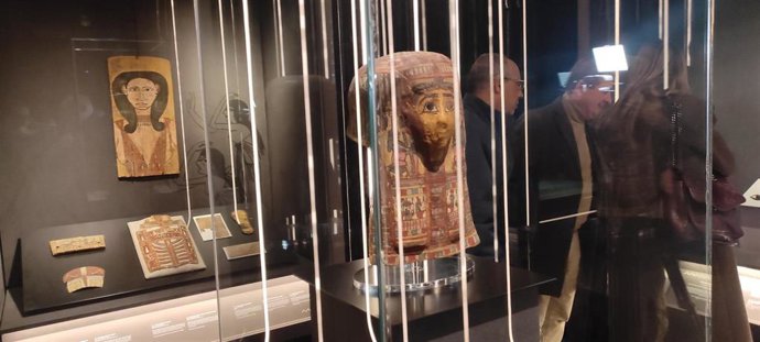 La exposición 'El despertar a la vida. Infancia y adolescencia en el antiguo Egipto', en Córdoba hasta abril de 2026.