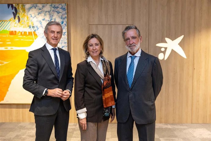 Los cántabros Elena y Gabriel Pérez-Maura, reconocidos con el 'Premio CaixaBank Hotels & Tourism'