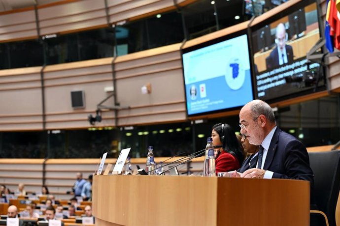 El conseller de Unión Europea y Acción Exterior, Jaume Duch, interviene en el Comité Europeo de las Regiones, en el Parlamento Europeo