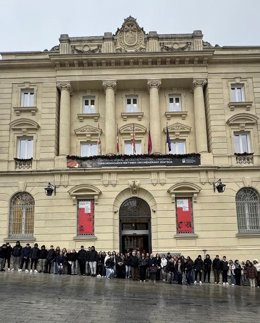 El IES Rey Don García refuerza la educación en memoria democrática con una visita al Memorial del Terrorismo en Vitoria