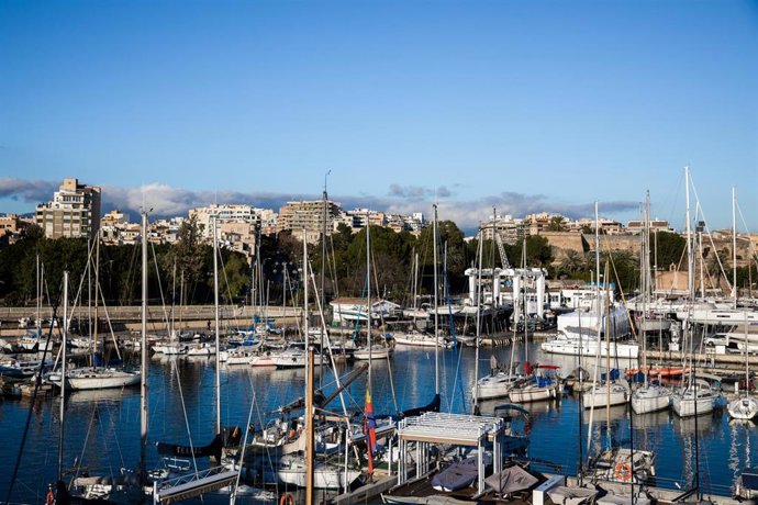 Archivo - Vista aérea del Real Club Náutico de Palma, en el puerto de Palma.