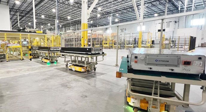 ANTS AGV is engaged in automated transport operations.