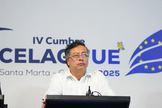 Archivo - SANTA MARTA, 10 de novembro de 2025 -- O presidente da Colômbia, Gustavo Petro, participa de uma coletiva de imprensa com declaração conjunta durante a quarta cúpula entre a Comunidade de Estados Latino-Americanos e Caribenhos (CELAC) e a União 