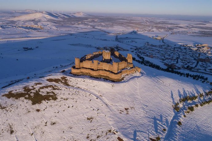 Archivo - Castillo de Almonacid de Toledo.