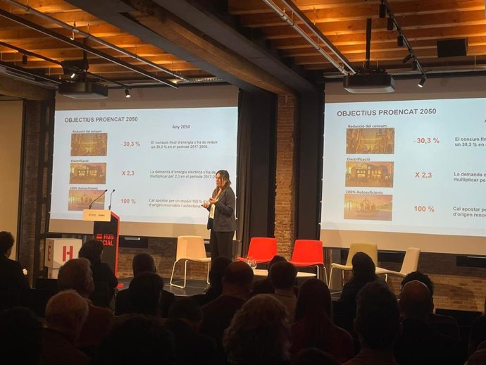 La directora de Institut Català d'Energia (Icaen), Anna Camp, el jueves 11 de diciembre de 2025 en Barcelona.