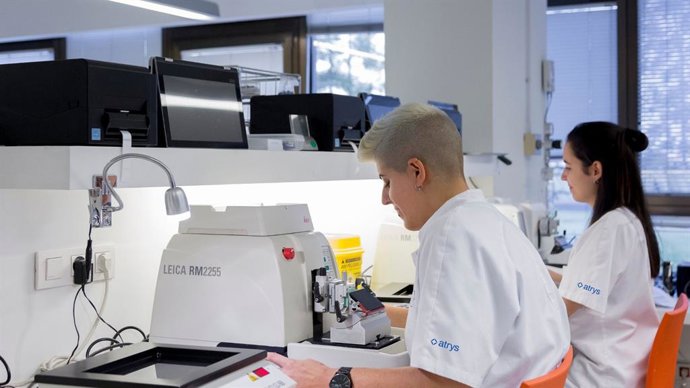 Atrys gerenciará o serviço de Patologia Anatômica de três centros da Vithas na Catalunha.