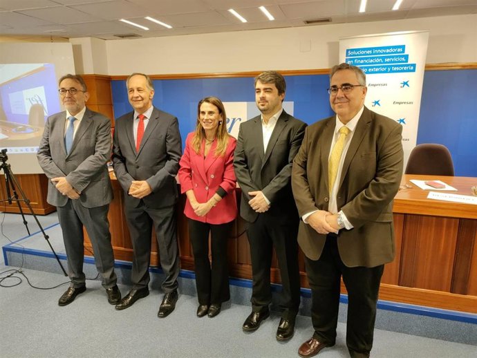 Jornada sobre las perspectivas económicas para el año 2026 celebrado en la FER