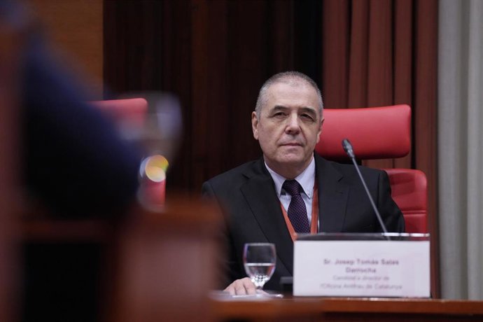 El  juez y candidato a director de Antifrau, Josep Tomàs Salàs durante la comisión en el Parlament.