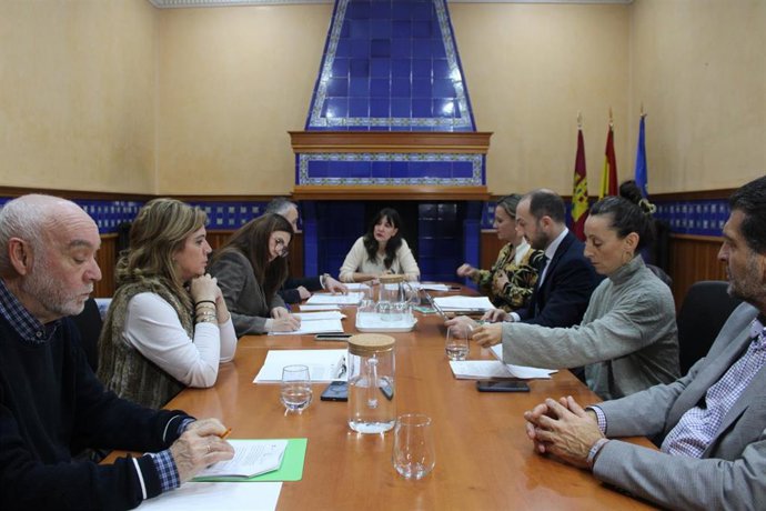 La primera reunión de la comisión de seguimiento de las obras del Paseo del Bosque de Puertollano.