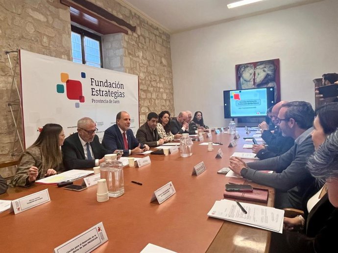 Reunión del patronato de la Fundación Estrategias.