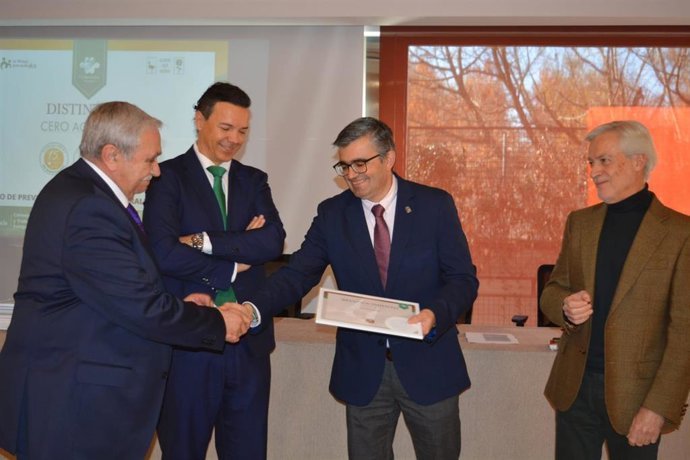 El delegado de Empleo de la Junta en Granada, Javier Martín, ha participado en el acto organizado con Fraternidad-Muprespa