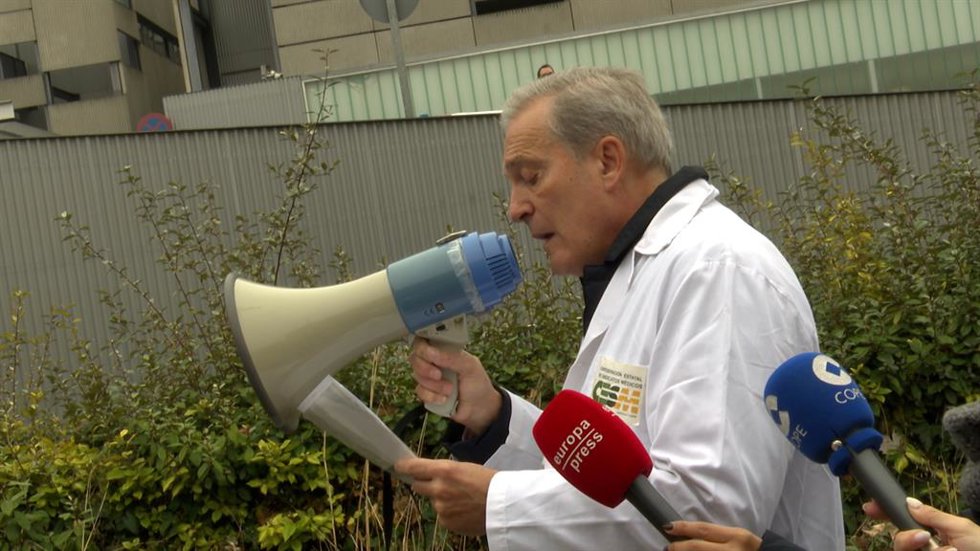 Médicos de CyL piden que el gobierno "recapacite" sobre el Estatuto Marco que "i