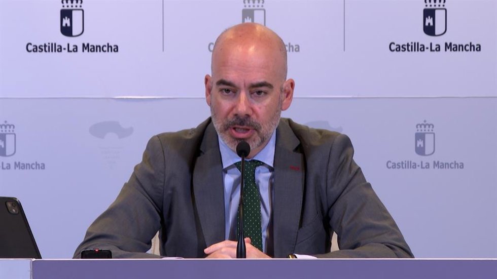 El director general de Recursos Humanos del Sescam, Íñigo Cortázar