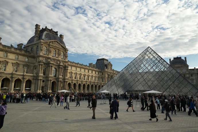 Archivo - El robo del Louvre: minuto a minuto ya tiene fecha de estreno en DMAX