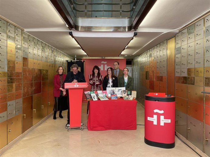 El Cervantes ha acogido el homenaje a la escritora mexicana Rosario Castellanos.