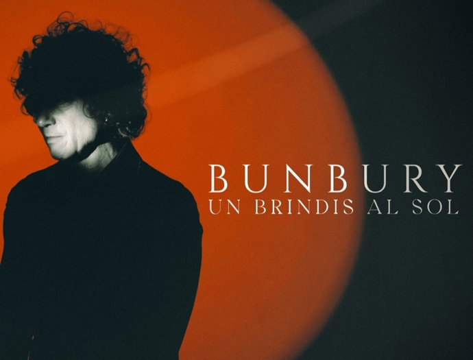 Bunbury le canta "a la belleza de todas las cosas" en Un Brindis al Sol, su nuevo sencillo