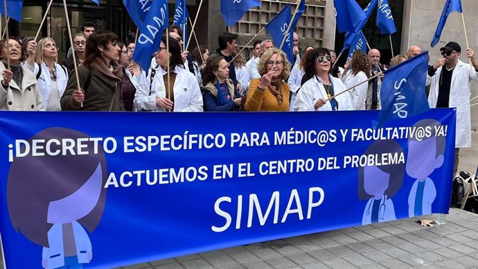 Concentración de SIMAP ante Sanidad