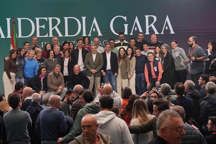 Archivo - El nuevo presidente del EBB del PNV, Aitor Esteban, durante la IX Asamblea General del PNV, en el frontón Atano III, a 30 de marzo de 2025, en Donostia-San Sebastián (Gipuzkoa)